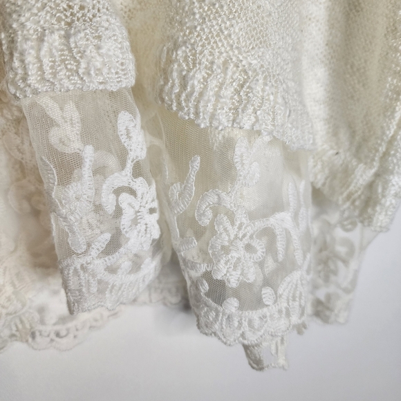 Creme lace knit sweater - Picture 3 of 8